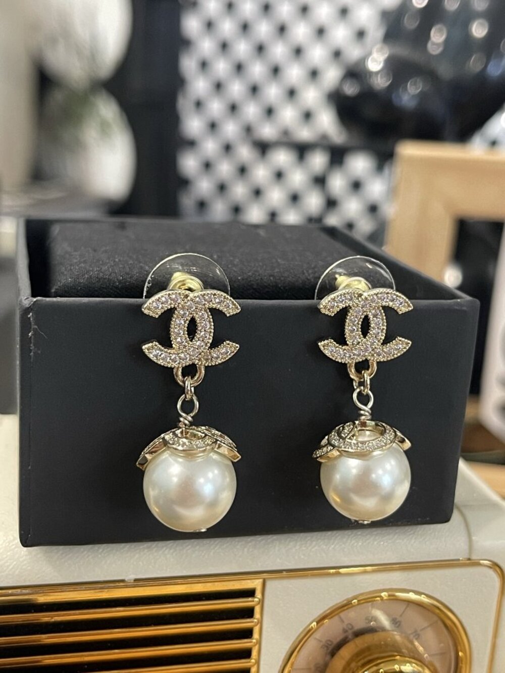 Chanel earrings - Picture 2 of 4